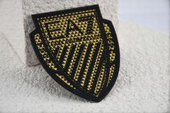 টুইল মুদ্রিত 1 মিমি ধোয়াযোগ্য পোশাকের লেবেল কাস্টম সিলিকন লোগো